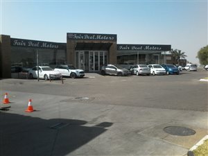 688 m² Commercial space in Witbank Central