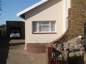 3 Bed House in Nigel Central