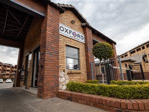 2 Bed Apartment in Derdepoort