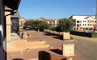 63 m² Office Space in Silver Lakes