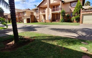 2 Bedroom House in Magalieskruin