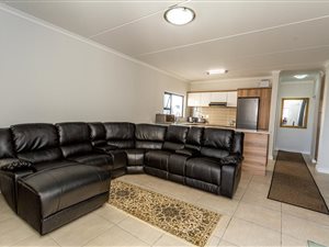 2 Bed Apartment in Linbro Park