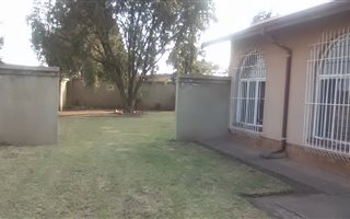 3 Bedroom House in Vanderbijlpark CE5