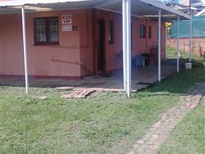 3 Bed House in Centenary Park