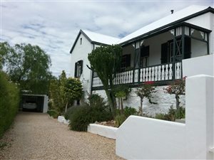 3 Bedroom House in De Rust