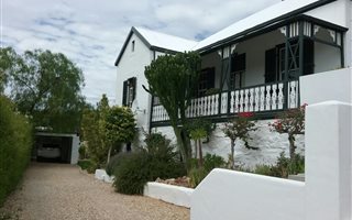 3 Bedroom House in De Rust