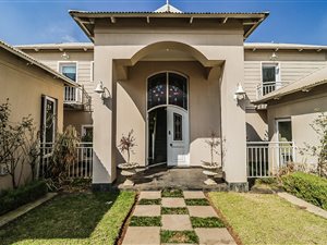 4 Bedroom House in Ebotse Estate
