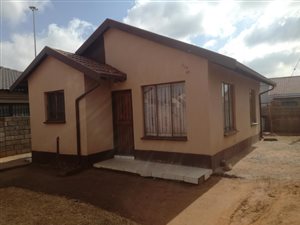 2 Bed House in Dobsonville