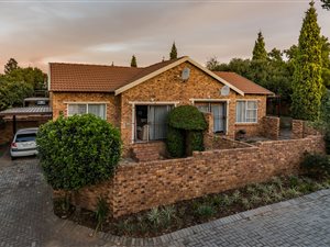 1 Bed Townhouse in Honeydew Ridge