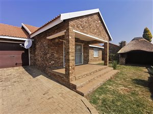 2 Bed Townhouse in Meiringspark
