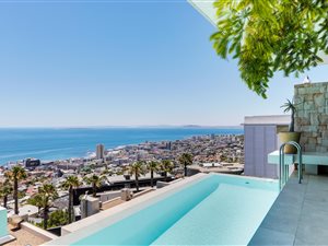 4 Bed House in Fresnaye
