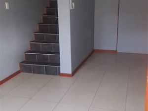 2 Bed Garden Cottage in Woodlands
