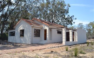 3 Bedroom House in Albertinia