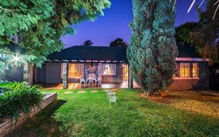 4 Bedroom House in Linden