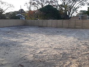 761 m² Land available in Broadwood