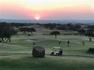 1000 m² Land available in Pebble Rock