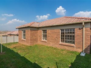 3 Bed House in Thatch Hill Estate