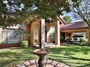 5 Bed House in Queenswood