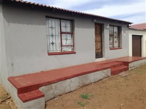 2 Bed House in Soshanguve