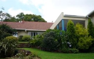 4 Bedroom House in Waterkloof Ridge