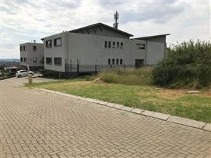 1600 m² Office Space in Halfway House