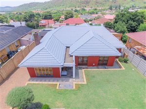 3 Bed House in Linmeyer