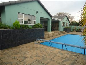4 Bed House in Port Edward