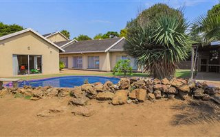 4 Bedroom House in Brackenhurst