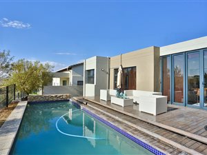 4 Bed House in Nigel