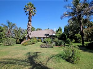 1.7 ha Land available in Weltevreden Park