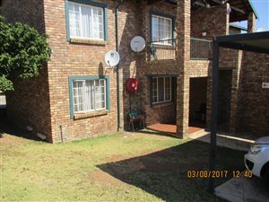 1 Bed Townhouse in Rietvalleirand