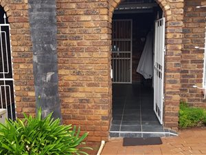 3 Bed Townhouse in Larrendale