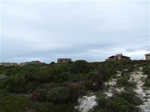 600 m² Land available in Struisbaai