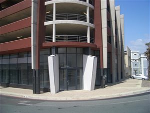 640 m² Commercial space in Point Waterfront