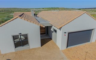3 Bedroom House in Langebaan Country Estate