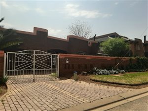 5 Bed House in Eldorado Park