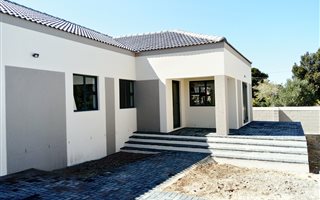 4 Bedroom House in Onrus