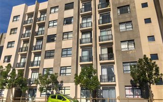 2 Bedroom Apartment in New Town Centre (Gateway)