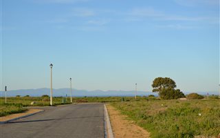 473 m² Land available in Da Gama Bay