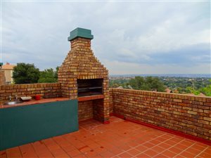 3 Bed Townhouse in Rietvalleirand
