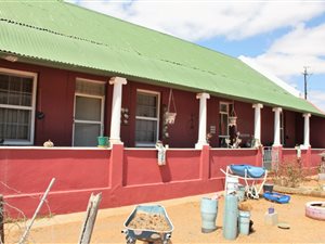 3 Bed House in Steytlerville