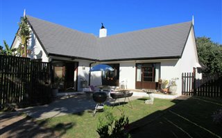 4 Bedroom House in St Francis Bay