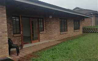 3 Bedroom Simplex in Hayfields