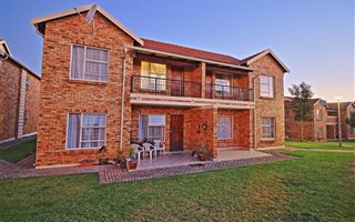 2 Bedroom Apartment in Ruimsig