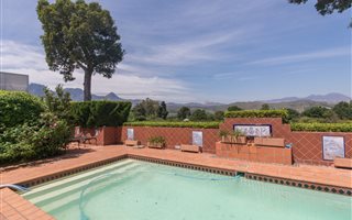 3 Bedroom House in Erinvale Estate