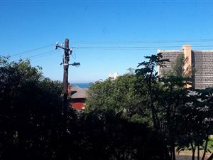 2 Bed Apartment in Amanzimtoti