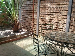 1 Bed Garden Cottage in Riviera