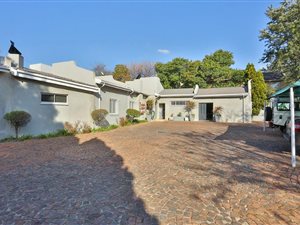 553 m² Office Space in Fourways
