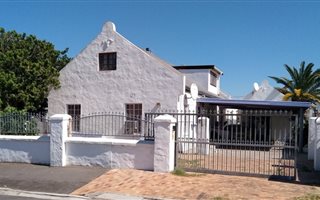 4 Bedroom House in Peerless Park