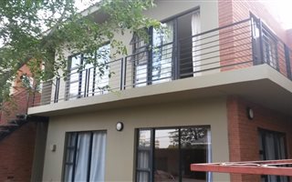 2 Bedroom Townhouse in Arboretum